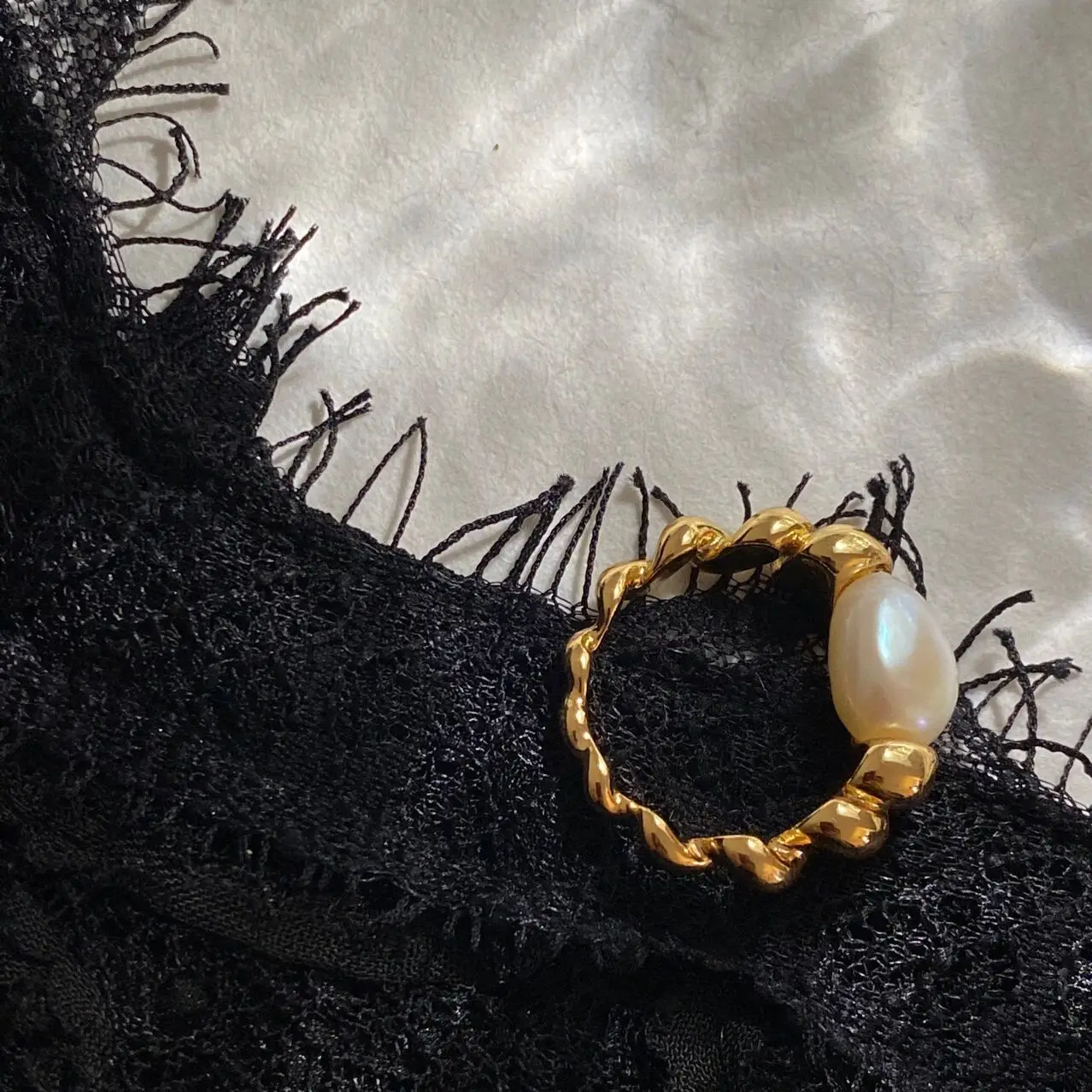 Витая веревка жемчуг кольцо завитка позолоченная Свадьба Обручальное ювелирное изделие на годовщину 
Витая веревка жемчуг кольцо завитка позолоченная Свадьба Обручальное ювелирное изделие на годовщину