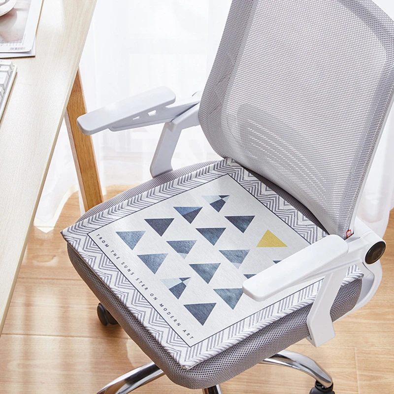 Summer Ice Silk Chair Pad Office Breathable Buttock Mat Cooling Sofa Pillow Stool Cushion Square Seat Cushion For Dining Tatami
Summer Ice Silk Chair Pad Office Breathable Buttock Mat Cooling Sofa Pillow Stool Cushion Square Seat Cushion For Dining Tatami