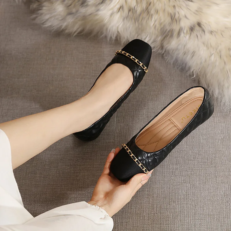 New PU Round Toe Comfortable Soft Women Shoes Casual Fashion Metal Design Shoes SIKETU Brand Factory Supplier Store Size 35-42
New PU Round Toe Comfortable Soft Women Shoes Casual Fashion Metal Design Shoes SIKETU Brand Factory Supplier Store Size 35-42