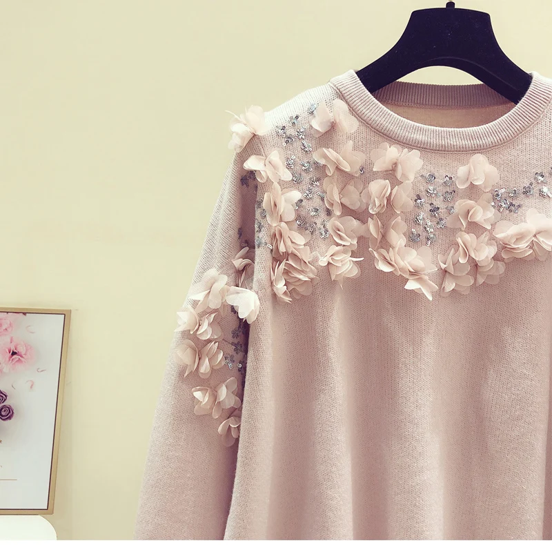 2020 Autumn and Winter Heavy Embroidery Sequins Three-Dimensional Flower Pink Wool Sweater Women's Knitwear Jumper
2020 Autumn and Winter Heavy Embroidery Sequins Three-Dimensional Flower Pink Wool Sweater Women's Knitwear Jumper