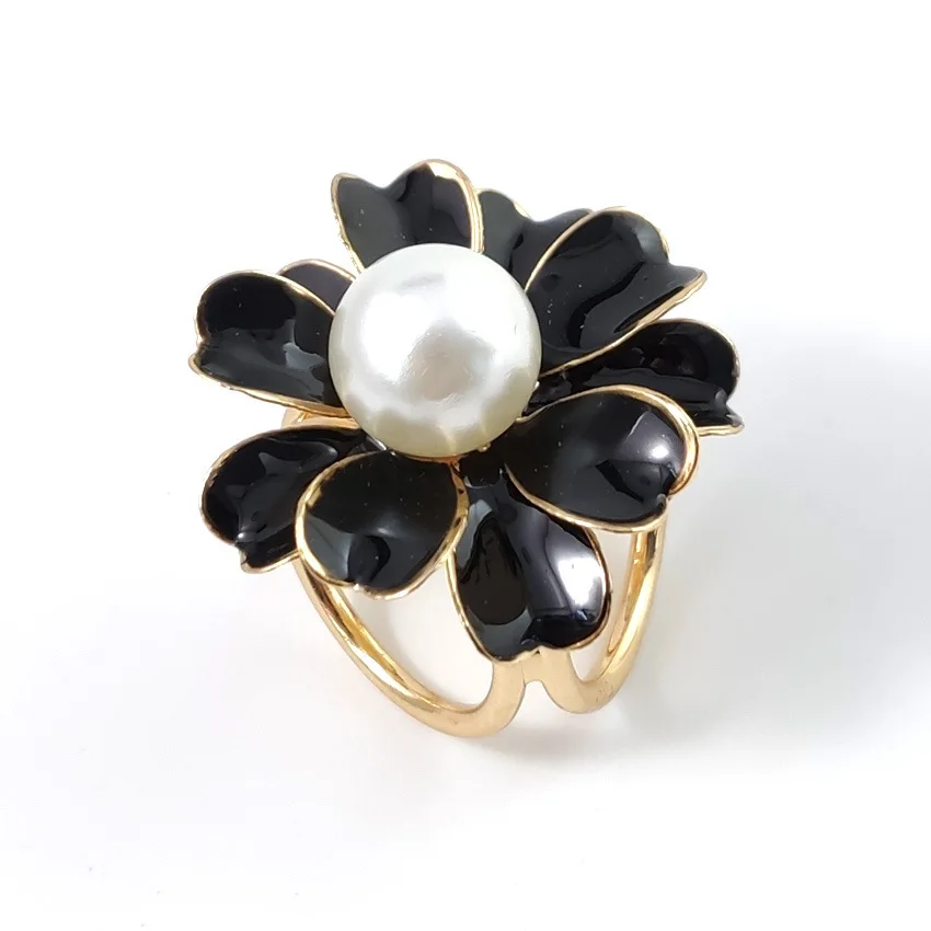 2021 New Women'S Alloy Flowers Electroplating Korean Brooch, Silk Scarf Buckle Three-Ring Pearl Flower Scarf Buckle Brooch Dual-
2021 New Women'S Alloy Flowers Electroplating Korean Brooch, Silk Scarf Buckle Three-Ring Pearl Flower Scarf Buckle Brooch Dual-