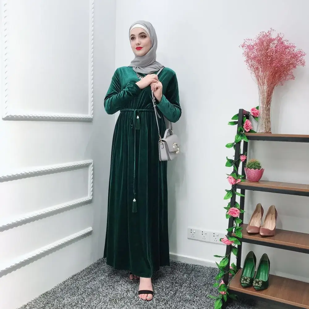 Elegant Muslim Velvet Abaya Full Dresses Cardigan Kimono Long Robe Gowns Tunic Jubah Middle East Ramadan Arab Islamic Clothing 
Elegant Muslim Velvet Abaya Full Dresses Cardigan Kimono Long Robe Gowns Tunic Jubah Middle East Ramadan Arab Islamic Clothing