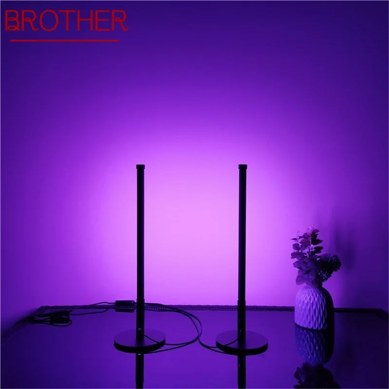 Цветной ослепительный Настольный светильник BROTHER RGB, декоративная атмосферная лампа для дома, прикроватного столика, гостиной, гостиницы KTV
Цветной ослепительный Настольный светильник BROTHER RGB, декоративная атмосферная лампа для дома, прикроватного столика, гостиной, гостиницы KTV