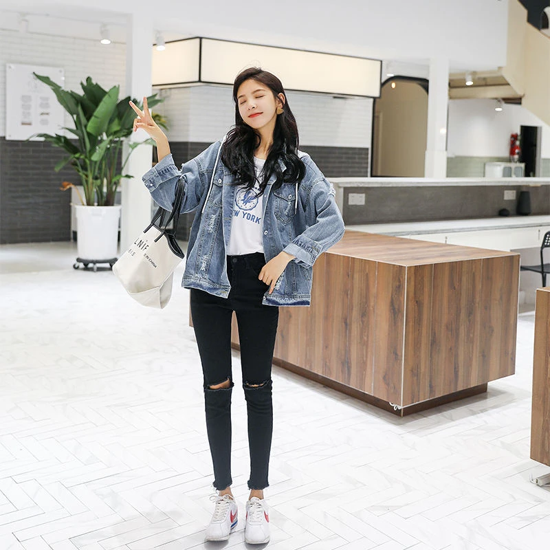 Back Embroidery Ripped Frayed Spring Denim Jacket Deconstructable Hooded Blue Jean Coat Streetwear Women Korean Style Oversize 
Back Embroidery Ripped Frayed Spring Denim Jacket Deconstructable Hooded Blue Jean Coat Streetwear Women Korean Style Oversize