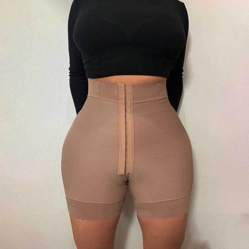Women'S Multicolor Three-Breasted Elastic Hip Shorts Shapewear Underwear Women'S Home Wear
Women'S Multicolor Three-Breasted Elastic Hip Shorts Shapewear Underwear Women'S Home Wear