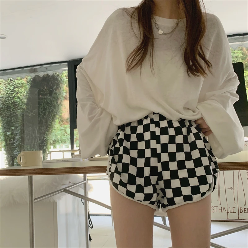 Harajuku Shorts Women Summer 2021 Checkerboard Pattern Casual Plaid Sweat Shorts Women Ulzzang High Waist Shorts
Harajuku Shorts Women Summer 2021 Checkerboard Pattern Casual Plaid Sweat Shorts Women Ulzzang High Waist Shorts