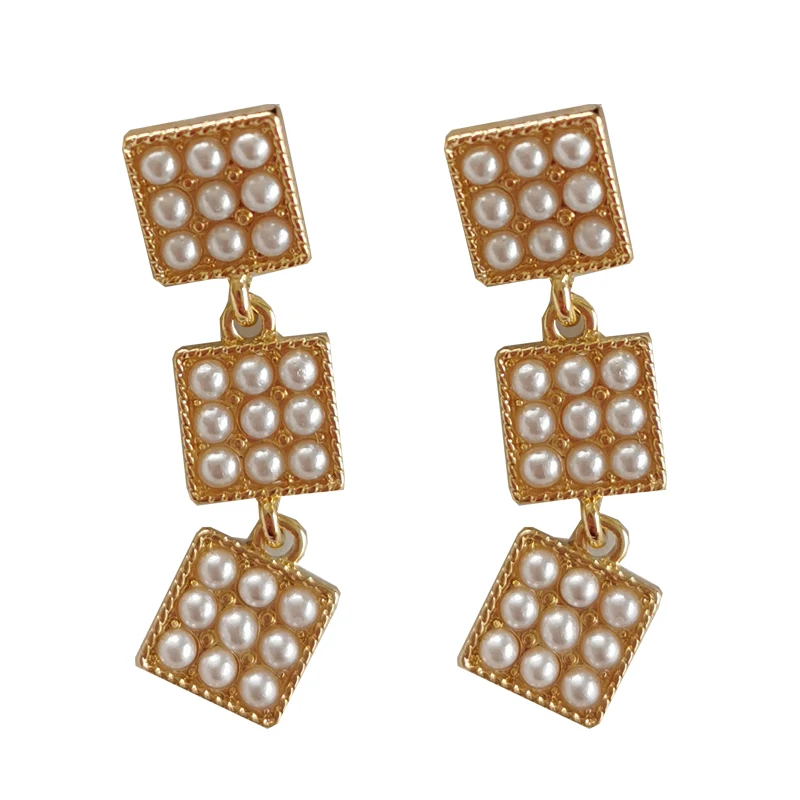 S925 needle Fashion Jewelry Dangle Earrings Delicate Design Metal Square Simulated Samll Pearls Drop Earrings Gifts New Jewelry
S925 needle Fashion Jewelry Dangle Earrings Delicate Design Metal Square Simulated Samll Pearls Drop Earrings Gifts New Jewelry