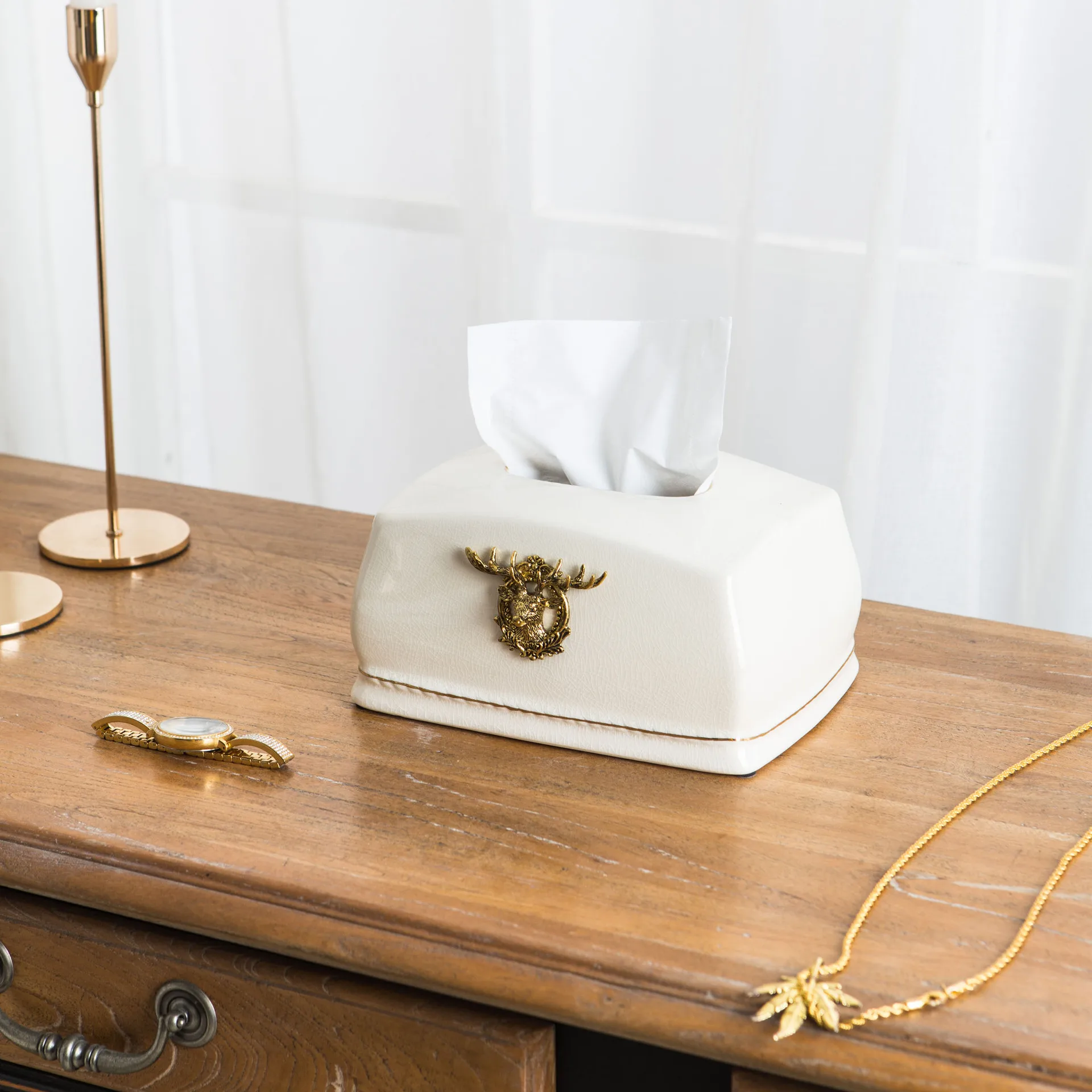 Creative ceramic tissue box, living room, coffee table, desktop pumping box, bathroom, bedroom, household tissue box
Creative ceramic tissue box, living room, coffee table, desktop pumping box, bathroom, bedroom, household tissue box