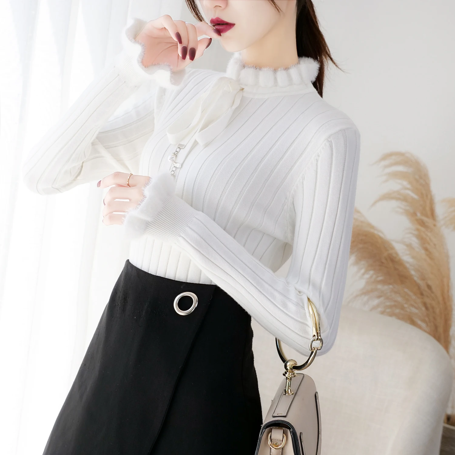 Women knitted cotton 2019 sweater female wood ear Slim lace long-sleeved sweater and a half high collar shirt female thickening
Women knitted cotton 2019 sweater female wood ear Slim lace long-sleeved sweater and a half high collar shirt female thickening