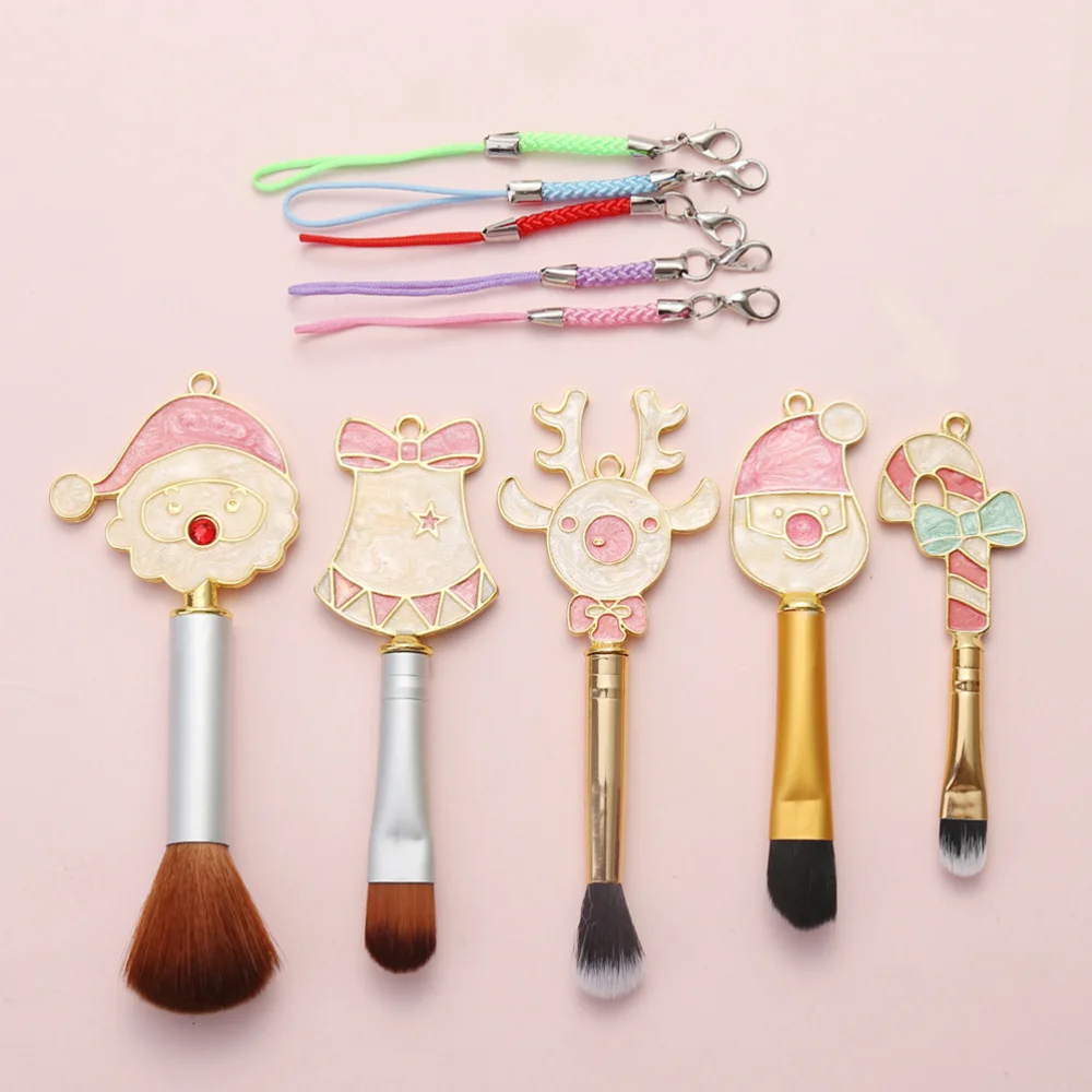 Christmas Cosmetic Brush Set Mini Portable Cosmetic Brush Santa Claus Style Brush
Christmas Cosmetic Brush Set Mini Portable Cosmetic Brush Santa Claus Style Brush