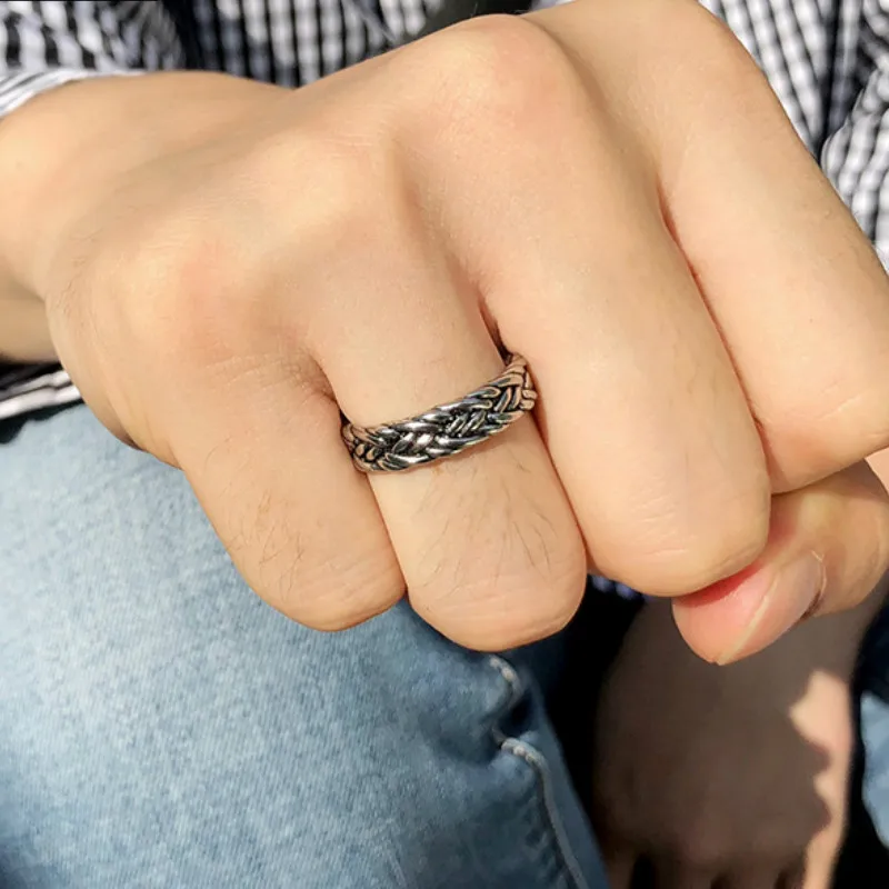 European and American Rock Street Retro Ring New Style Winding Ring Men and Women Assertive Open Ring Jewelry Hiphop Punk Ring
European and American Rock Street Retro Ring New Style Winding Ring Men and Women Assertive Open Ring Jewelry Hiphop Punk Ring