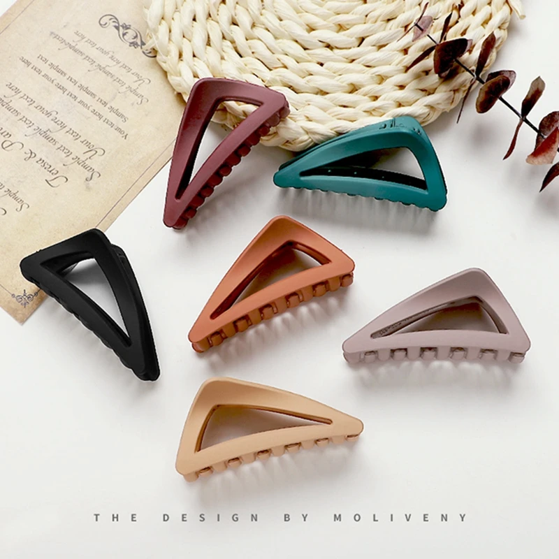 2020 New Claw Clip for Women Coloful Hollow Plastic Hair Claw Hair Clamps Claw Clip Crab for Hair Accessories for Hair Hairgrip
2020 New Claw Clip for Women Coloful Hollow Plastic Hair Claw Hair Clamps Claw Clip Crab for Hair Accessories for Hair Hairgrip