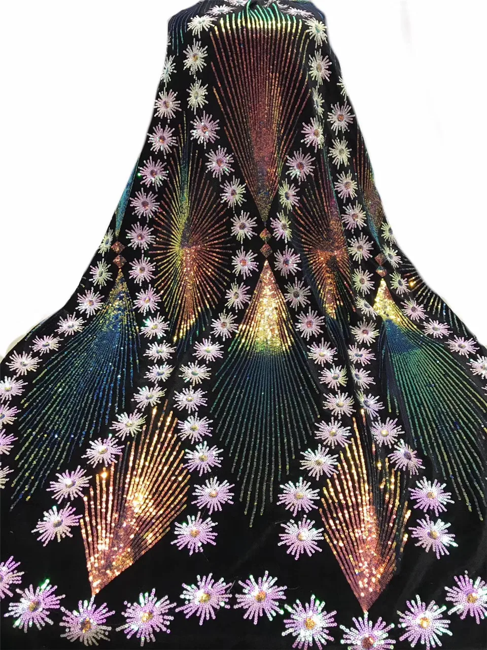 The Latest Nigerian Lace Fabric and Sequins 2020 High-quality African Lace Fabric Wedding French Tulle Lace Fabric J3658
The Latest Nigerian Lace Fabric and Sequins 2020 High-quality African Lace Fabric Wedding French Tulle Lace Fabric J3658