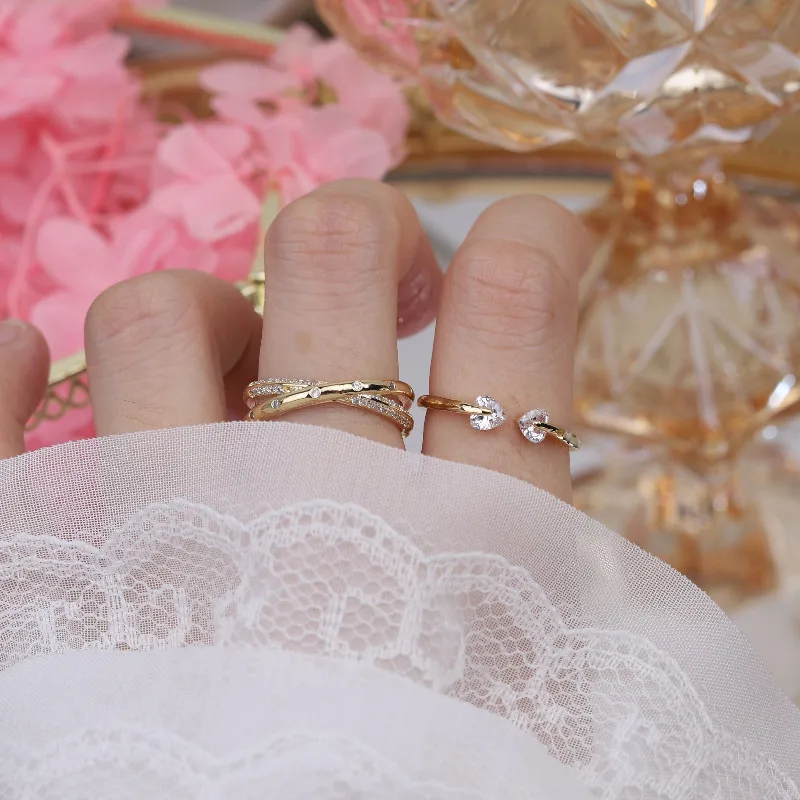 Korean hot selling fashion jewelry exquisite copper inlaid zircon simple love cross ring elegant women opening adjustable ring
Korean hot selling fashion jewelry exquisite copper inlaid zircon simple love cross ring elegant women opening adjustable ring