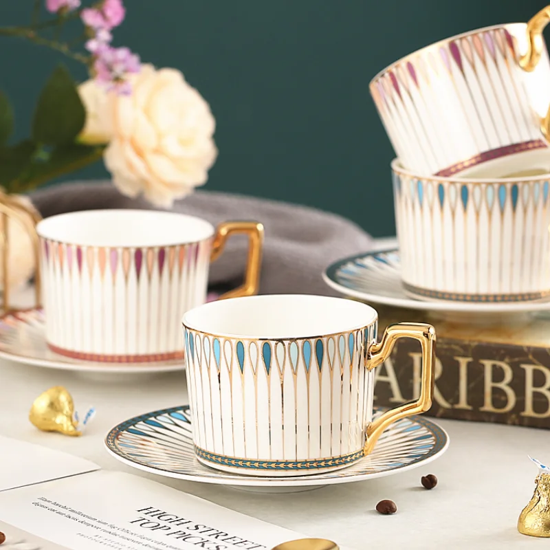 Фарфоровая чашка и блюдце в скандинавском стиле, керамический роскошный набор, кружка для капучино, чайная чашка, многоразовая посуда для п...
Фарфоровая чашка и блюдце в скандинавском стиле, керамический роскошный набор, кружка для капучино, чайная чашка, многоразовая посуда для п...