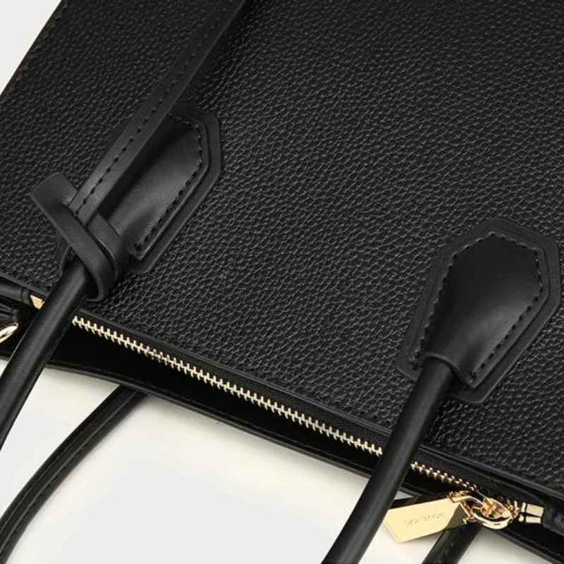 Summer Ladies Bags Luxury Designer Ladies Shoulder Bags Fashion Casual Handbags Brand 2021 New Messenger Bag Ladies Lock Bag
Summer Ladies Bags Luxury Designer Ladies Shoulder Bags Fashion Casual Handbags Brand 2021 New Messenger Bag Ladies Lock Bag