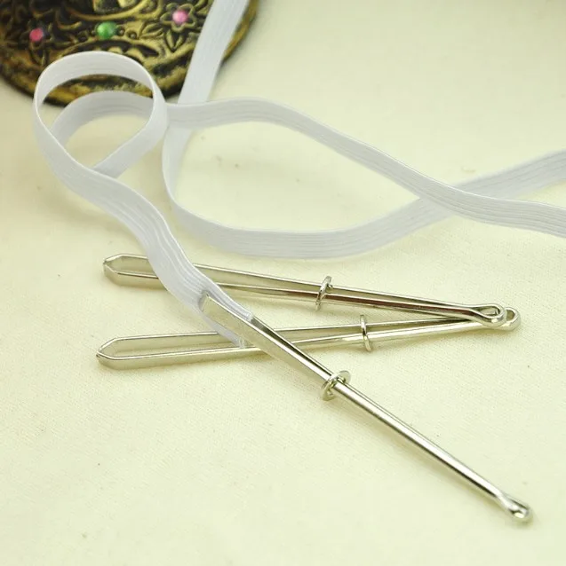 

2pcs DIY Elastic Band Threading Device Clothing Sewing Tools Garment Clips Elastic Strip Punch Cross Stitch Practical Tools