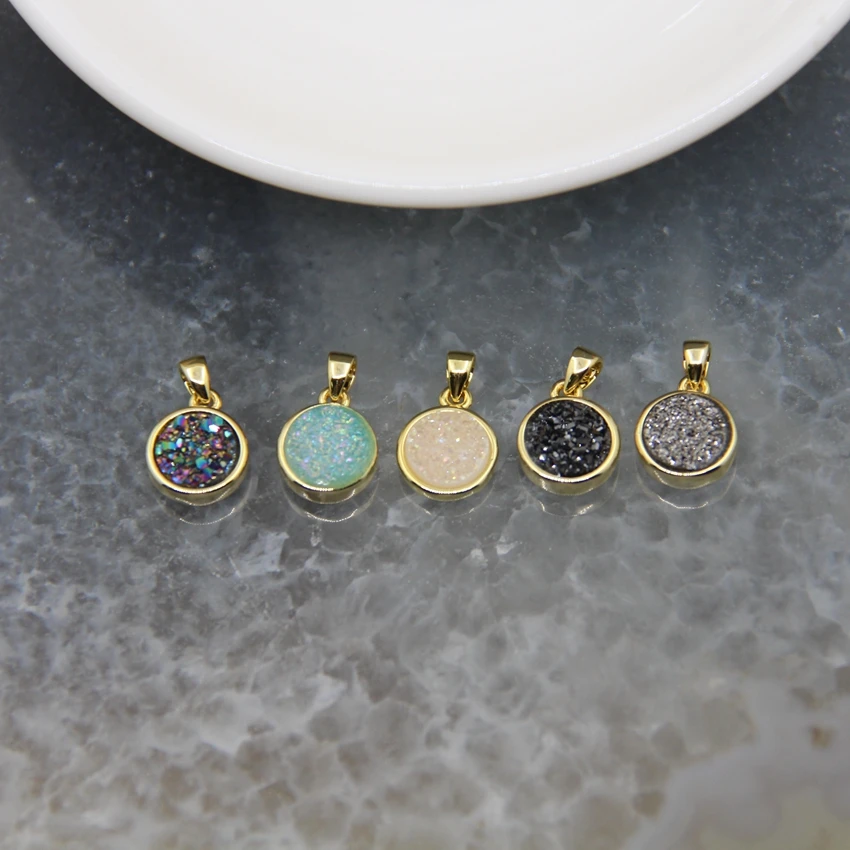 5pcs,10mm Flat Round Agates Geode Druzy Slab Pendants,Plated Gold Bezel Natural Quartz Drusy Coin Charms Necklace Jewelry Making
5pcs,10mm Flat Round Agates Geode Druzy Slab Pendants,Plated Gold Bezel Natural Quartz Drusy Coin Charms Necklace Jewelry Making