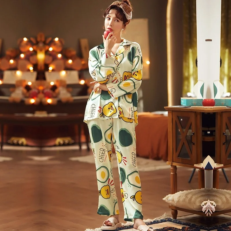 Ice And Snow Silk Pajamas Women's 2021 New Spring And Autumn Long Sleeve Simple Cardigan Loose Fitting Home Suit pajama sets
Ice And Snow Silk Pajamas Women's 2021 New Spring And Autumn Long Sleeve Simple Cardigan Loose Fitting Home Suit pajama sets