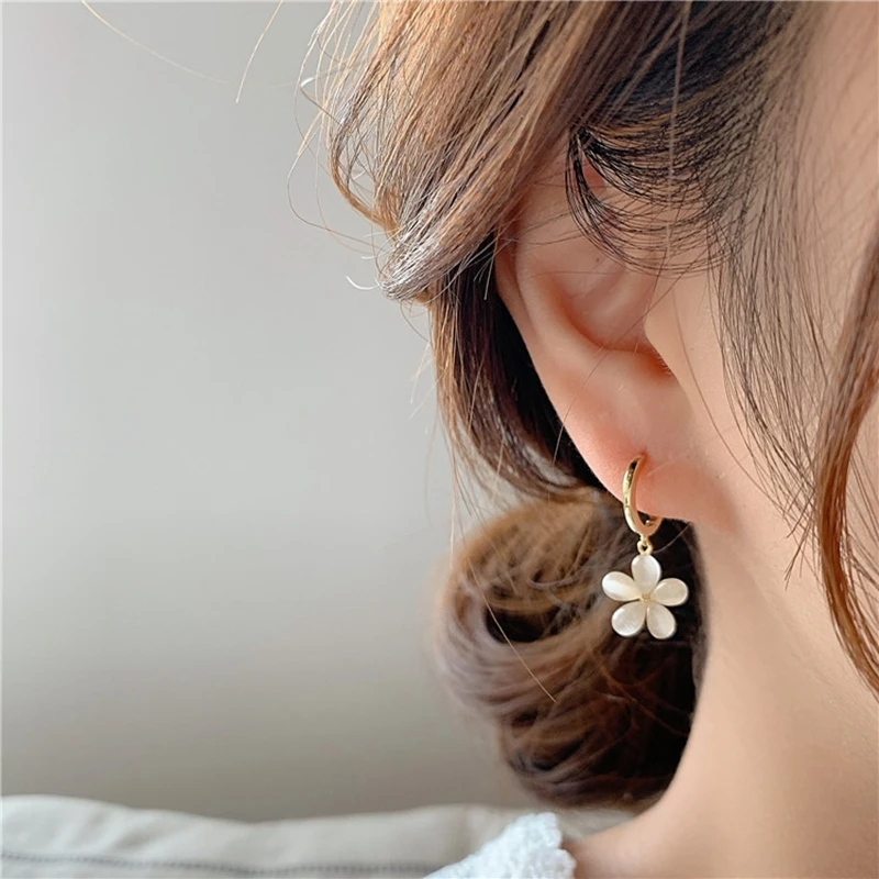 Elegant Opal Flower Hoop Stud Earrings For Women Girls Cute Fashion Metal Circle Boucle D'oreille Accessories Jewelry Gifts
Elegant Opal Flower Hoop Stud Earrings For Women Girls Cute Fashion Metal Circle Boucle D'oreille Accessories Jewelry Gifts