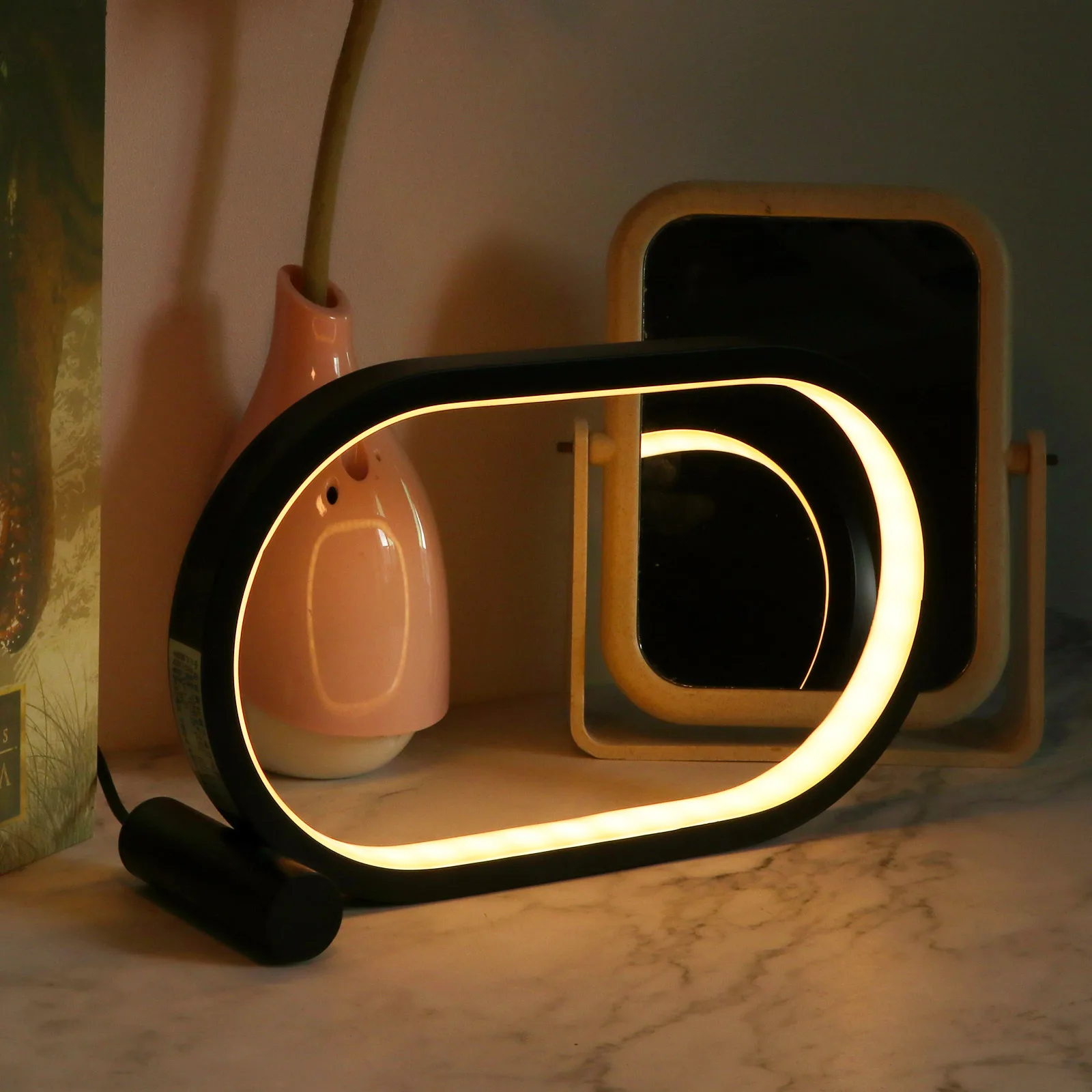 Table Light RGB Button Control RGB Table Lamp Oval Wrought Iron Table Light with 3 Color Temperature for Bedroom Desk Light
Table Light RGB Button Control RGB Table Lamp Oval Wrought Iron Table Light with 3 Color Temperature for Bedroom Desk Light