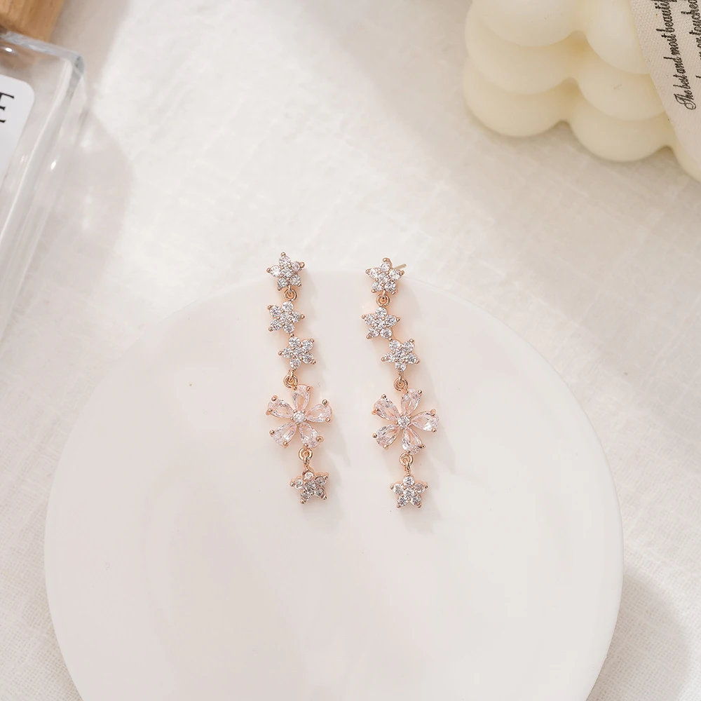 Jaeeyin 2021 Newest Jewelry Flower Star Snowflake Austrian Cubic Zircon Stone Long Dangle Rose Gold Color Elegant Sweet Earrings
Jaeeyin 2021 Newest Jewelry Flower Star Snowflake Austrian Cubic Zircon Stone Long Dangle Rose Gold Color Elegant Sweet Earrings