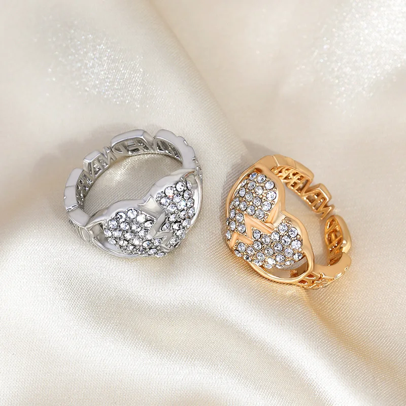 2021 Fashion New Love Creative Shape Sparkling Full Diamond Ring Ins Tide Couple Index Finger Jewelry Essential For Dating 
2021 Fashion New Love Creative Shape Sparkling Full Diamond Ring Ins Tide Couple Index Finger Jewelry Essential For Dating
