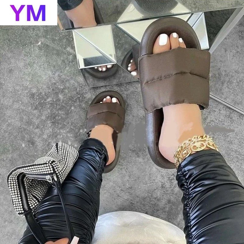 Hot Outdoors New Hot Sale Women Slippers Slides Summer House Slippers 2021 Fashion Indoor Shoes Ladies Soft Cross Slippers Women
Hot Outdoors New Hot Sale Women Slippers Slides Summer House Slippers 2021 Fashion Indoor Shoes Ladies Soft Cross Slippers Women