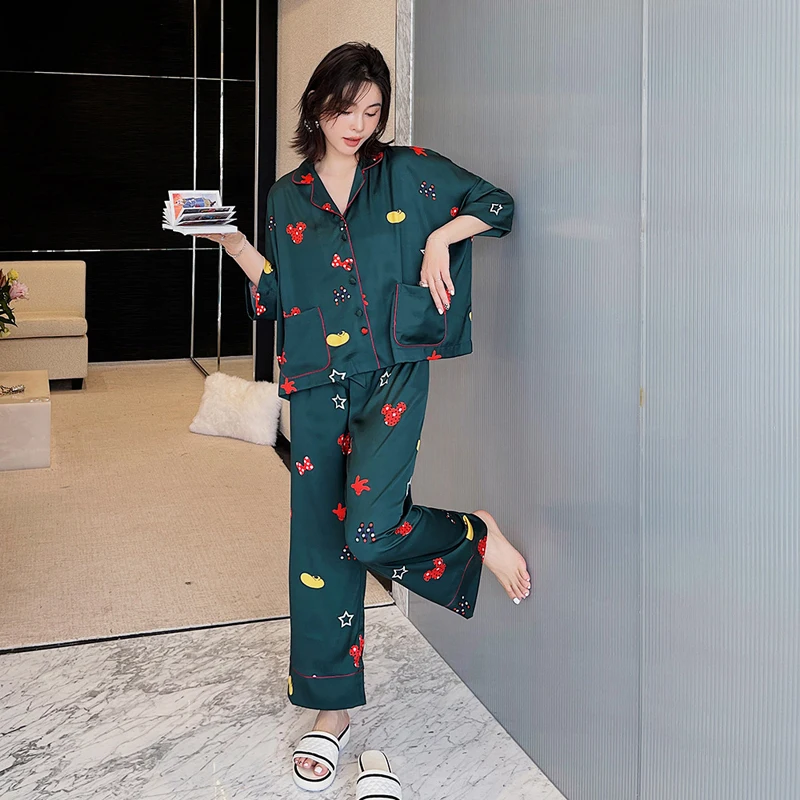 2Pieces Autumn Winter New Satin Pajamas Sets Ladies Printed Casual Three Quarter Pyjamas Turn Down Collar Nighty Fashion
2Pieces Autumn Winter New Satin Pajamas Sets Ladies Printed Casual Three Quarter Pyjamas Turn Down Collar Nighty Fashion