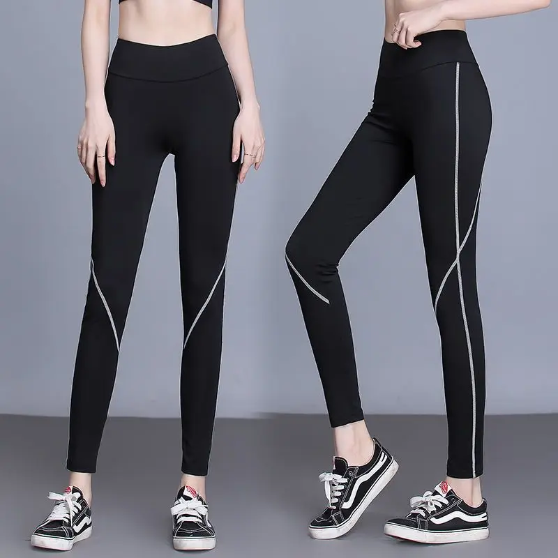High Waist Sports Fitness Pants Slimming Women Stretch Hip-lifting Tights Running Training Wear Quick-drying Yoga Pants
High Waist Sports Fitness Pants Slimming Women Stretch Hip-lifting Tights Running Training Wear Quick-drying Yoga Pants