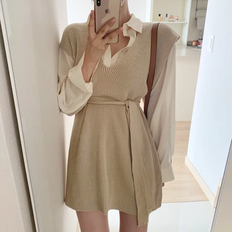 2021 New Spring Autumn Women Sweaters Sleeveless Vest Waistcoat England Style Knitting Oversized Lace Up Tops Drop Shipping
2021 New Spring Autumn Women Sweaters Sleeveless Vest Waistcoat England Style Knitting Oversized Lace Up Tops Drop Shipping