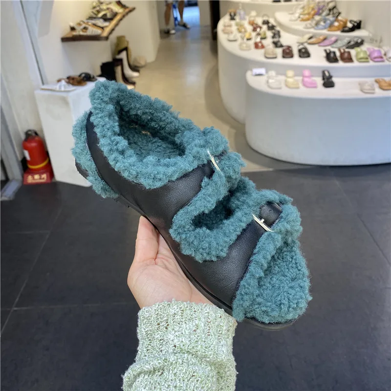 Wool Women's Sandals For Autumn And Winter New Style Open-Toed Double Belt Buckle Korean Flat-Bottomed Velvet Sandals
Wool Women's Sandals For Autumn And Winter New Style Open-Toed Double Belt Buckle Korean Flat-Bottomed Velvet Sandals