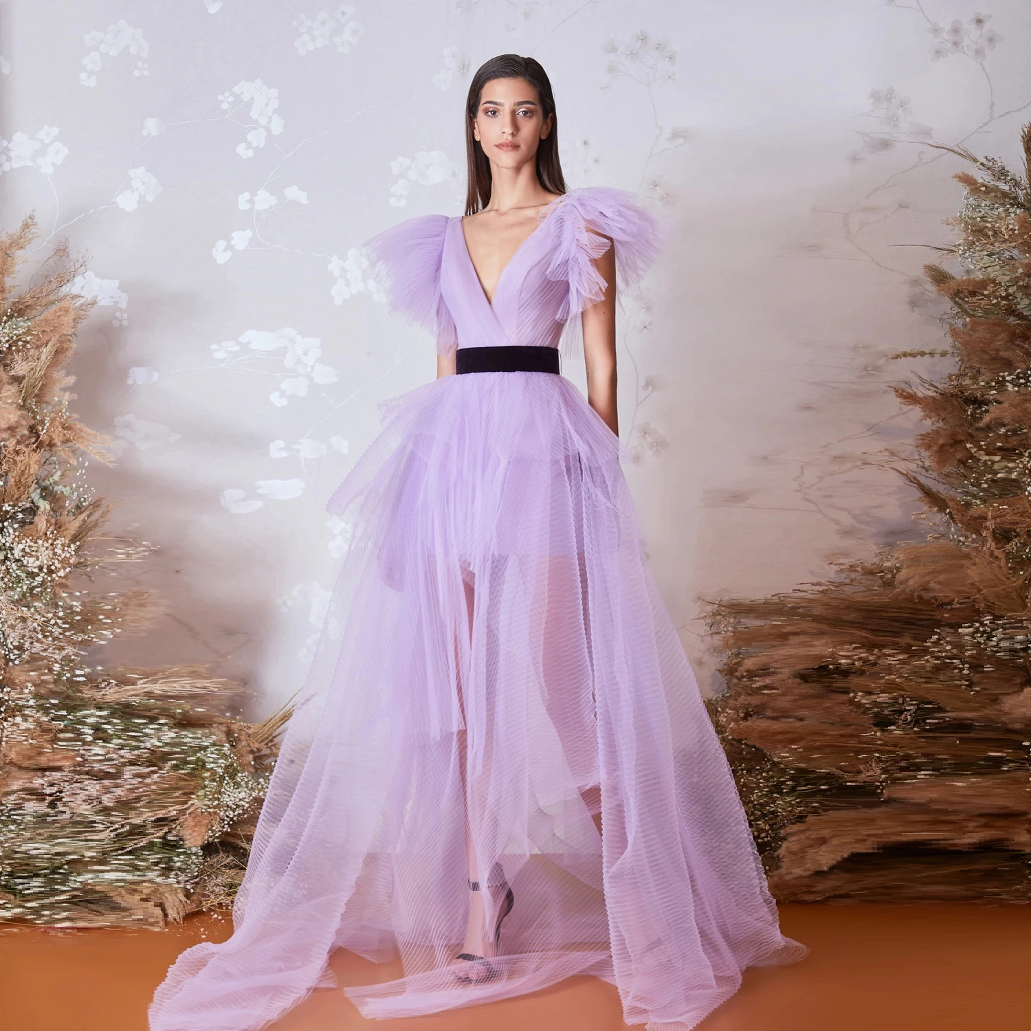Light Purple Elegant Prom Dresses V-Neck Long Simple Ruffles Tulle A-line Plus Size Women Evening Party Night Gowns Custom Made
Light Purple Elegant Prom Dresses V-Neck Long Simple Ruffles Tulle A-line Plus Size Women Evening Party Night Gowns Custom Made