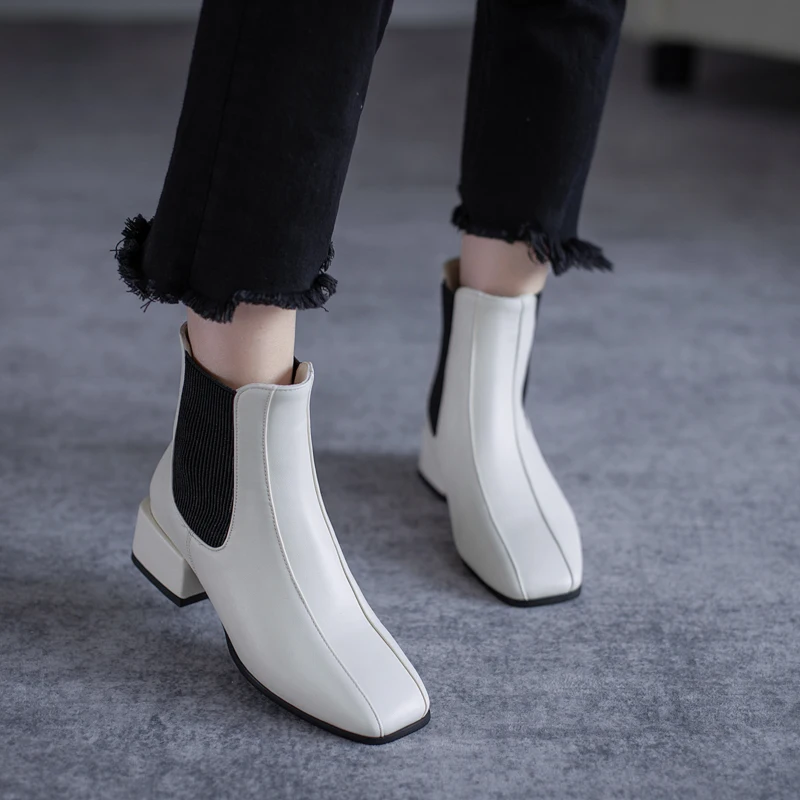 Women Ankle Boots Cowhide Natural Leather Plus Size 34-43 Women Shoes Europe and America Square Head Chunky Heel Chelsea Boots
Women Ankle Boots Cowhide Natural Leather Plus Size 34-43 Women Shoes Europe and America Square Head Chunky Heel Chelsea Boots