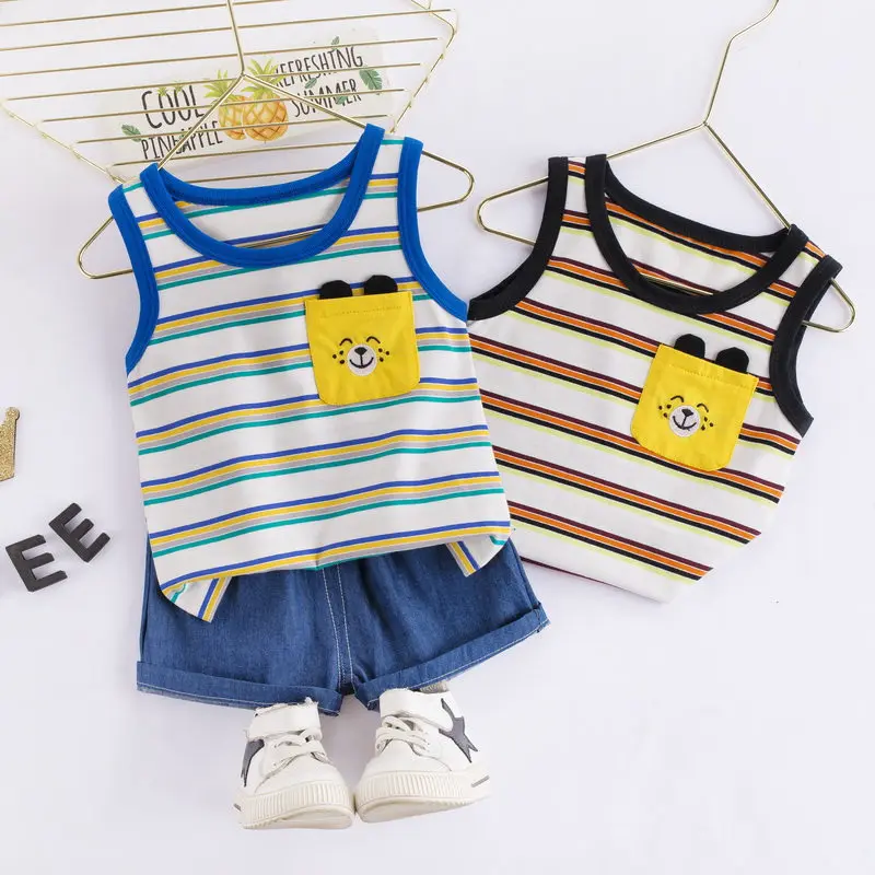 Летняя Детская Хлопковая уличная одежда, жилет с круглым вырезом и полосками для маленьких мальчиков, клетчатые шорты, 2 шт./компл., модные де...
Летняя Детская Хлопковая уличная одежда, жилет с круглым вырезом и полосками для маленьких мальчиков, клетчатые шорты, 2 шт./компл., модные де...