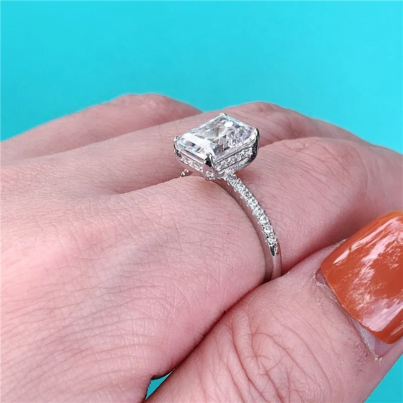 choucong Female Promise Ring 925 sterling Silver Emeald cut AAAAA cz Engagement Wedding Band Rings For Women Party Jewelry
choucong Female Promise Ring 925 sterling Silver Emeald cut AAAAA cz Engagement Wedding Band Rings For Women Party Jewelry