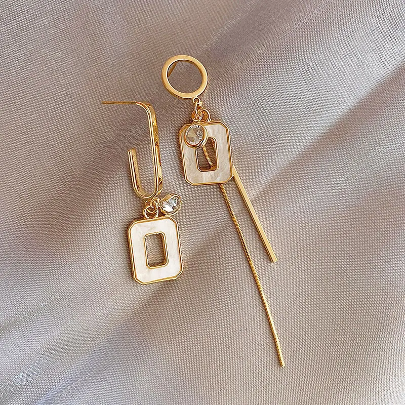 New Design Geometric Chain Tassel Earrings For Woman Korean Fashion Jewelry Gift Girl‘s Party Piercing Ear Earrings 2021 Trend
New Design Geometric Chain Tassel Earrings For Woman Korean Fashion Jewelry Gift Girl‘s Party Piercing Ear Earrings 2021 Trend