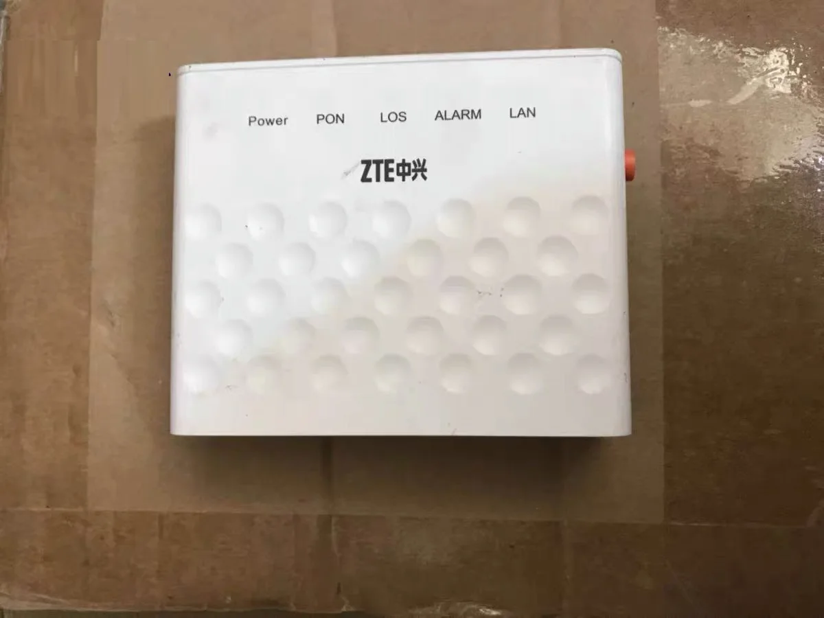 100% Original New F601 GPON Terminal ONT Optical Terminal 1GE Port same function as F401 F643 F660 ONU version 6.0
100% Original New F601 GPON Terminal ONT Optical Terminal 1GE Port same function as F401 F643 F660 ONU version 6.0