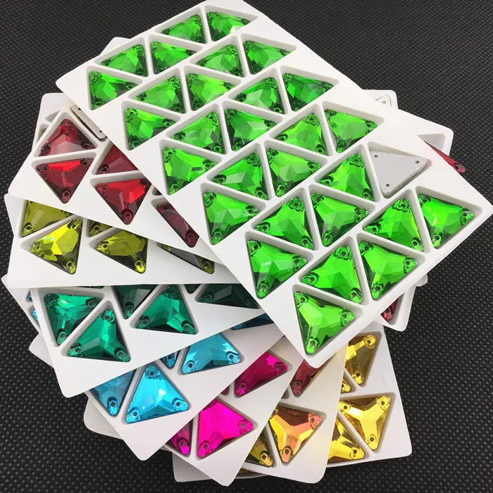 Треугольные Стразы для шитья «сделай сам» 12 мм, 16 мм, 22 мм, Пришивные бусины из камня и стекла, плоские задние стразы, Пришивные для одежды, 3270
Треугольные Стразы для шитья «сделай сам» 12 мм, 16 мм, 22 мм, Пришивные бусины из камня и стекла, плоские задние стразы, Пришивные для одежды, 3270