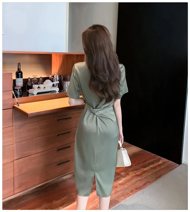 Satin Shirt Dress for Women 2021 Summer New Elegant Socialite French Slimming Women Hepburn Style Dress Black Dress 
Satin Shirt Dress for Women 2021 Summer New Elegant Socialite French Slimming Women Hepburn Style Dress Black Dress