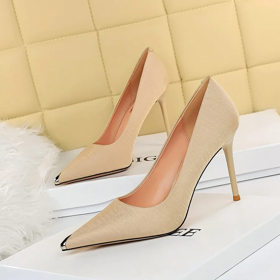 BIGTREE 2020 High Quality Party Wedding Shoes Bride Women Pointed Metal toe Fashion Sexy Dress Pointed Toe High Heels Pumps
BIGTREE 2020 High Quality Party Wedding Shoes Bride Women Pointed Metal toe Fashion Sexy Dress Pointed Toe High Heels Pumps