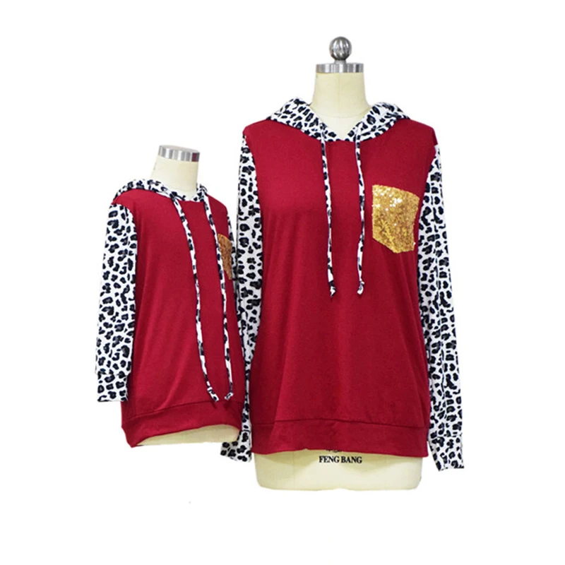 Family Matching Outfits Christmas Mother Daughter Hooded Sweatshirt Autumn Kids Mom Fashion Leopard Print Long Sleeve Hoodies
Family Matching Outfits Christmas Mother Daughter Hooded Sweatshirt Autumn Kids Mom Fashion Leopard Print Long Sleeve Hoodies