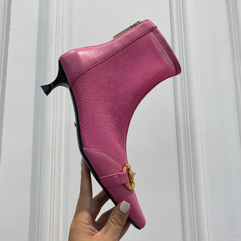 Spring And Autumn Women Shoes Nylon Mesh Lambskin Stitching Metal Decoration Kitten Heel Net Red Boots Sexy Fashion Single Shoes
Spring And Autumn Women Shoes Nylon Mesh Lambskin Stitching Metal Decoration Kitten Heel Net Red Boots Sexy Fashion Single Shoes