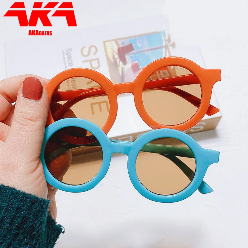 Круглые Солнцезащитные очки AKAgafas для девочек, детские очки, милые индивидуальные детские солнцезащитные очки с защитой от УФ-лучей для девочек и мальчиков, оптовая продажа
Круглые Солнцезащитные очки AKAgafas для девочек, детские очки, милые индивидуальные детские солнцезащитные очки с защитой от УФ-лучей для девочек и мальчиков, оптовая продажа