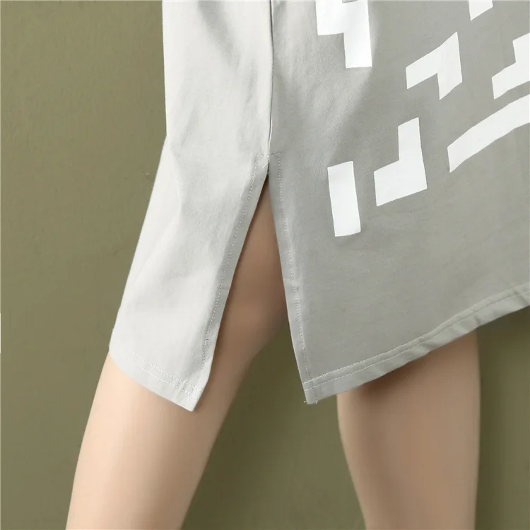 Add fertilizer plus size women's summer new short-sleeved women's fat mm long loose meat slimming 200 kg half sleeve T-shirt
Add fertilizer plus size women's summer new short-sleeved women's fat mm long loose meat slimming 200 kg half sleeve T-shirt