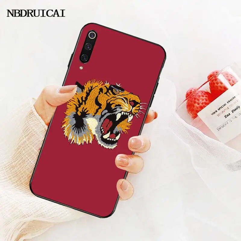 PENGHUWAN Tiger hand Brand Black Soft Shell Phone Case Capa for Xiaomi Mi9 9SE 8SE Pocophone F1 Mi8 Lite
PENGHUWAN Tiger hand Brand Black Soft Shell Phone Case Capa for Xiaomi Mi9 9SE 8SE Pocophone F1 Mi8 Lite