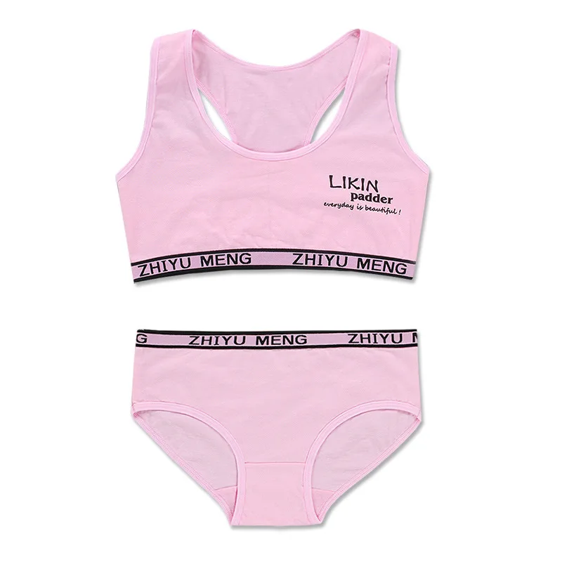 Комплект спортивного нижнего белья для девочек 8-14 лет
Комплект спортивного нижнего белья для девочек 8-14 лет