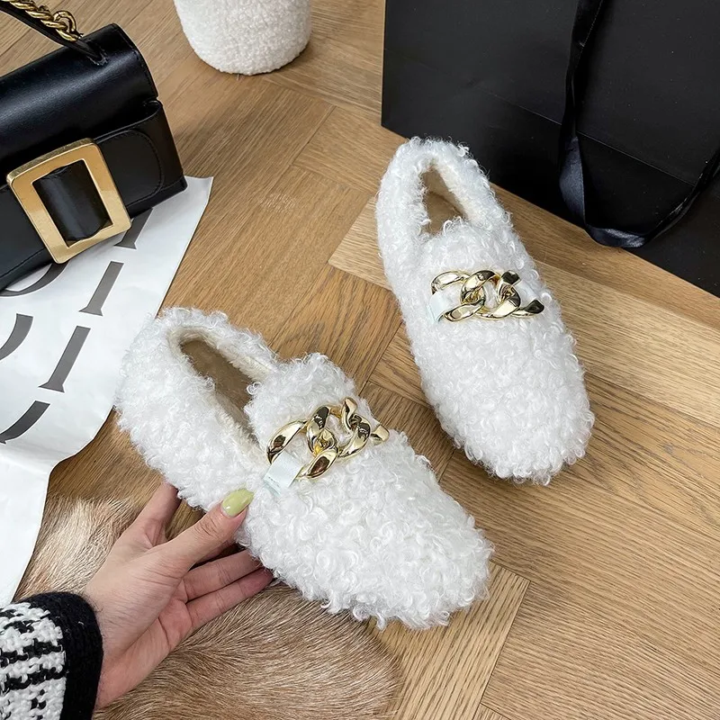 Women's Autumn and Winter New Style Cotton Shoes Suede Metal Decoration Flat Casual Shoes Comfortable and Light Home Warm Shoes
Women's Autumn and Winter New Style Cotton Shoes Suede Metal Decoration Flat Casual Shoes Comfortable and Light Home Warm Shoes