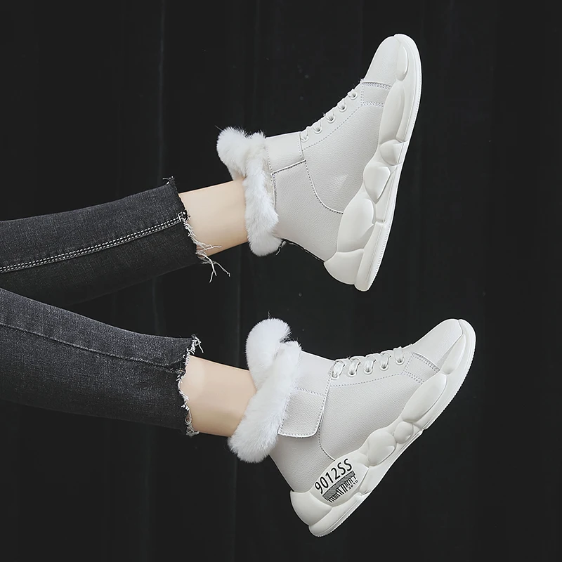 2020 New White Winter Boots Women Trendy High Top Sneakers Platform Ankle Snow Boots Fur Plush Casual Shoes Woman botas de mujer
2020 New White Winter Boots Women Trendy High Top Sneakers Platform Ankle Snow Boots Fur Plush Casual Shoes Woman botas de mujer