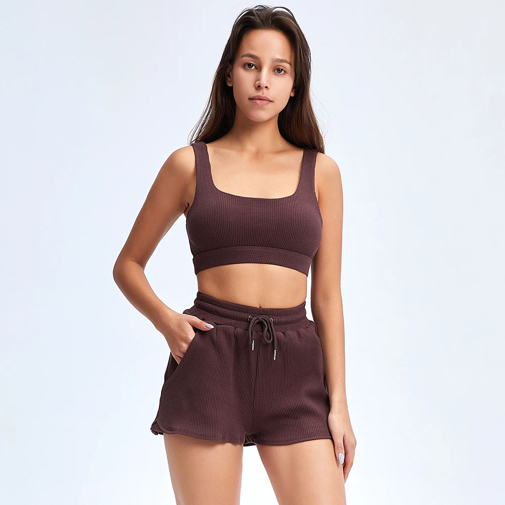 Hot Summer Women Yoga Set Sleeveless Bra+Elastic Shorts Running Sport Wear Loose Gym Activewear Workout Fitness Clothing
Hot Summer Women Yoga Set Sleeveless Bra+Elastic Shorts Running Sport Wear Loose Gym Activewear Workout Fitness Clothing